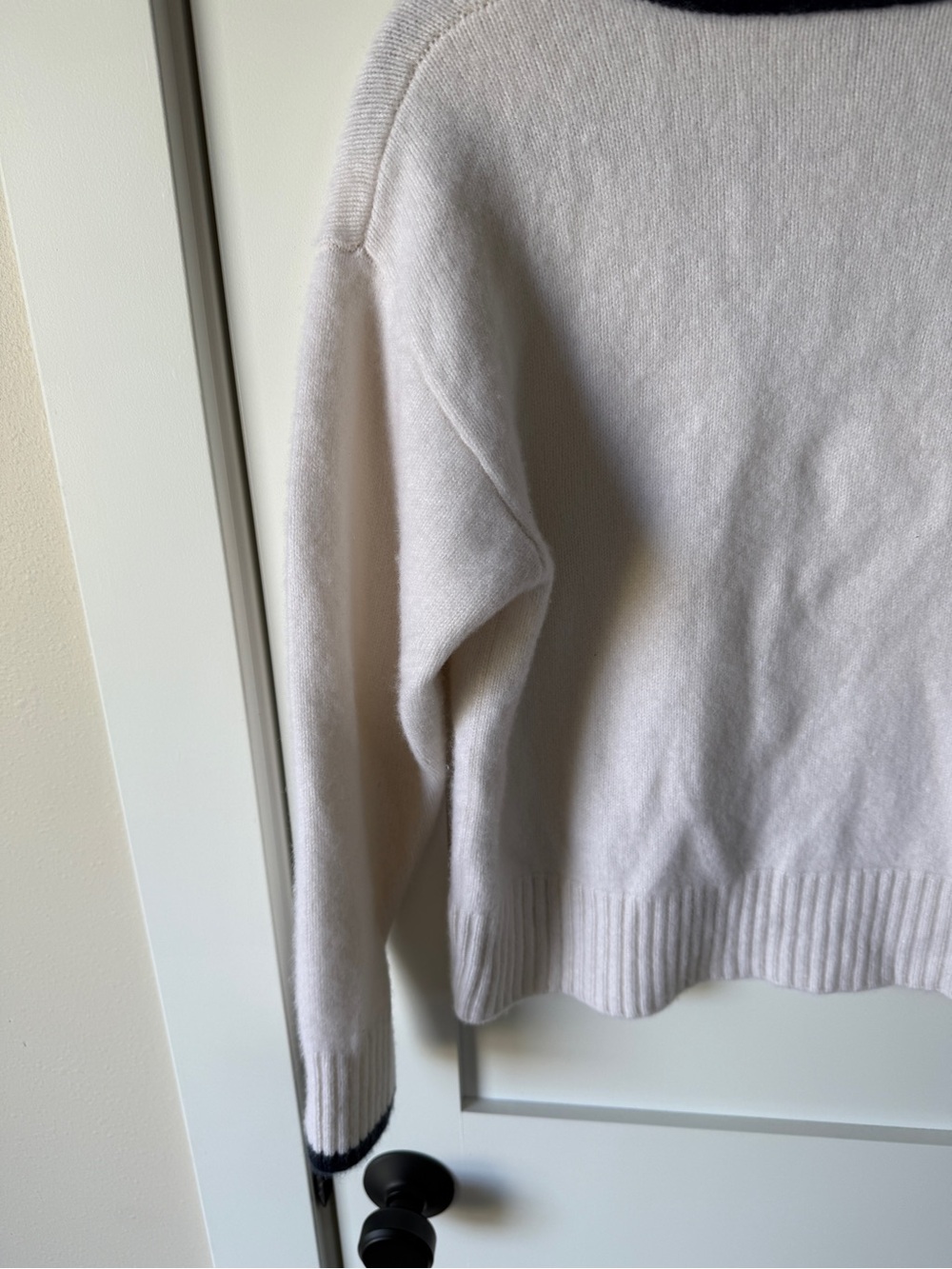 Reformation Cashmere Varsity Vneck Sweater Cream Navy XS - Picture 12 of 12